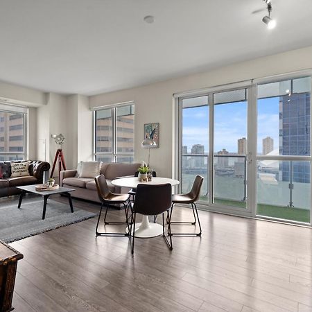 Globalstay Modern Downtown Apartment トロント エクステリア 写真