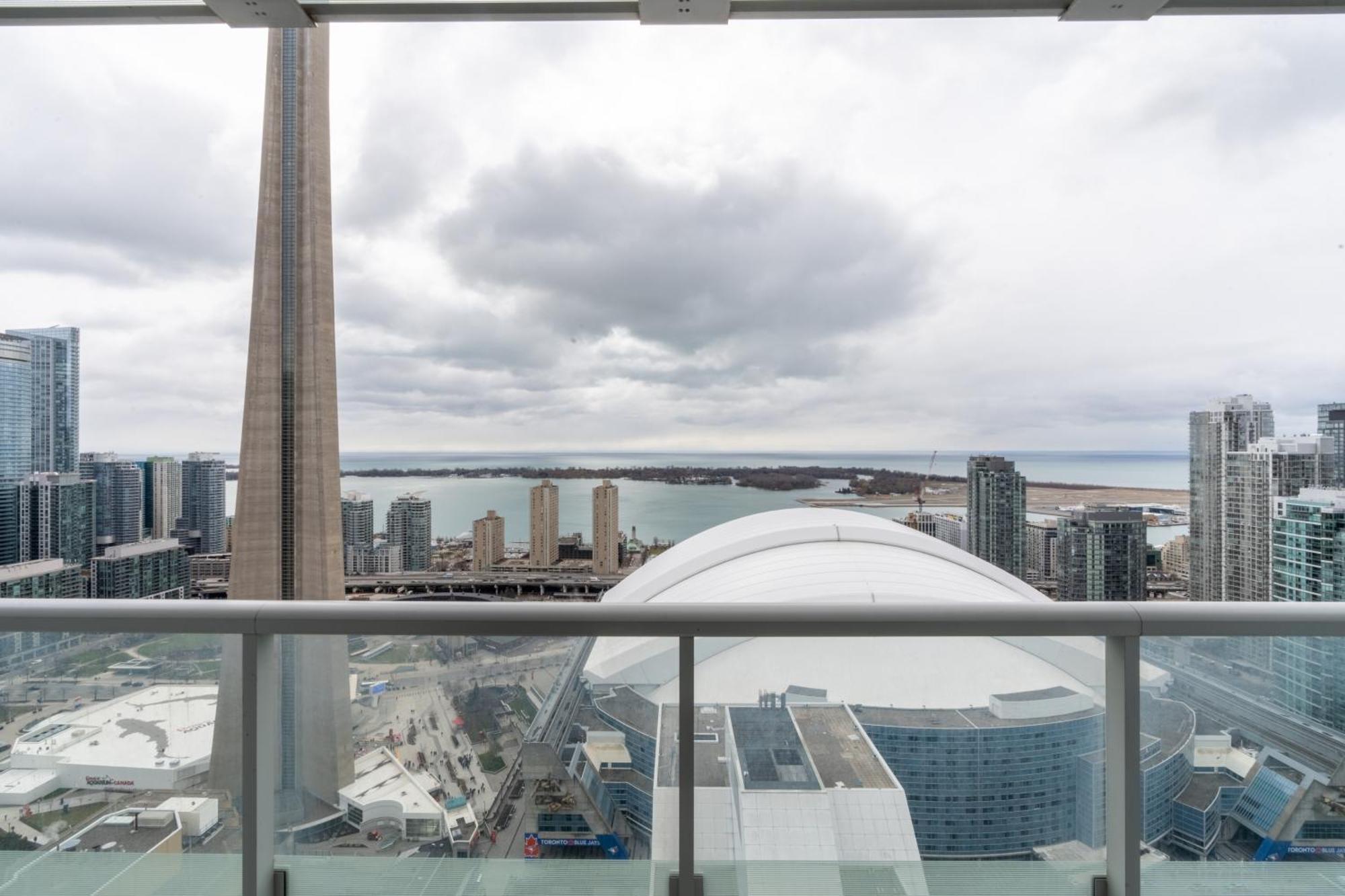 Globalstay Modern Downtown Apartment トロント エクステリア 写真
