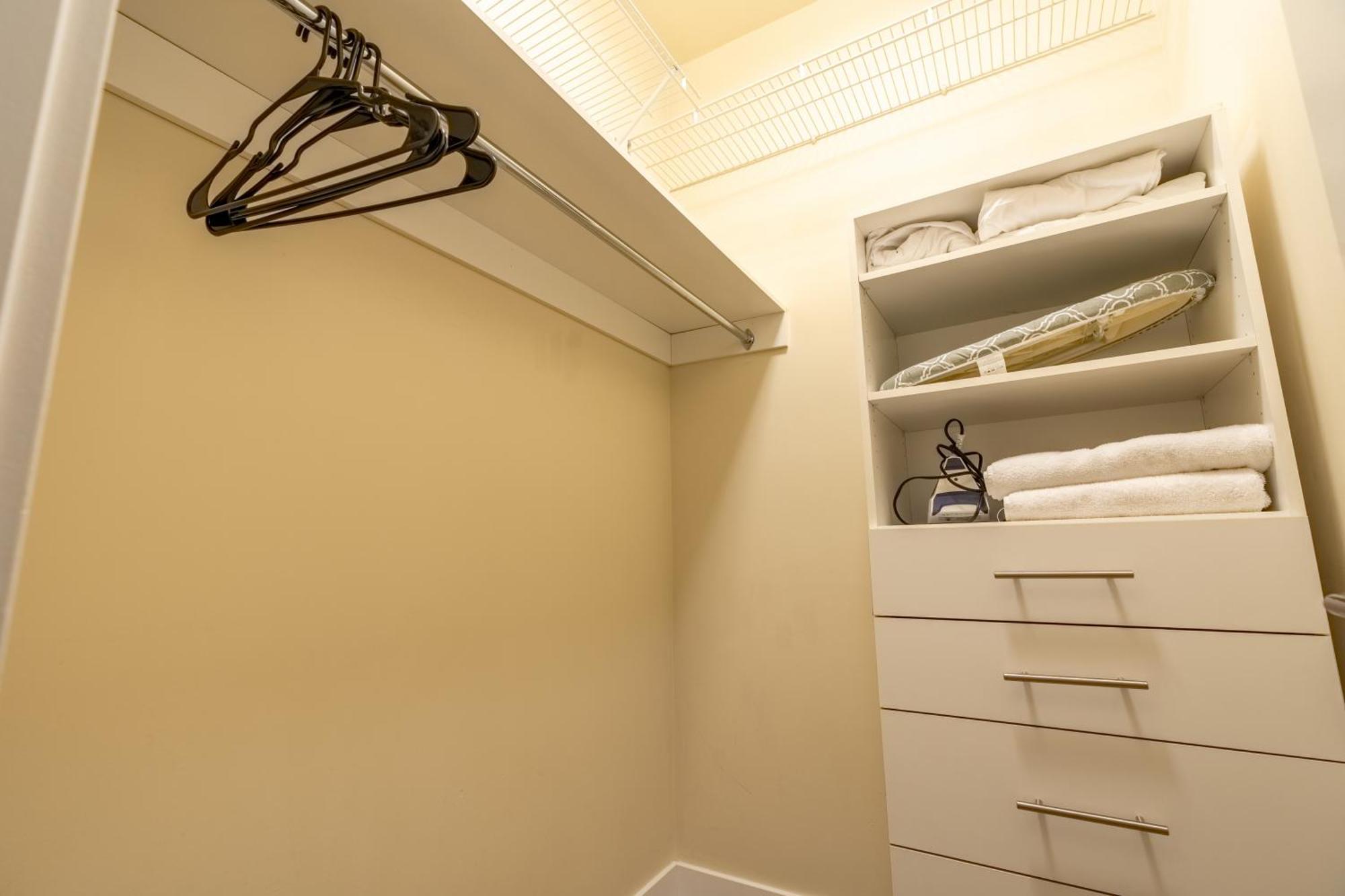 Globalstay Modern Downtown Apartment トロント エクステリア 写真